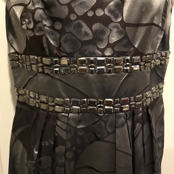 Carmen Marc Valvo Cocktail Dress Metallic Floral Gray Size 10 – Trendy, Stylish - Picture 4 of 14